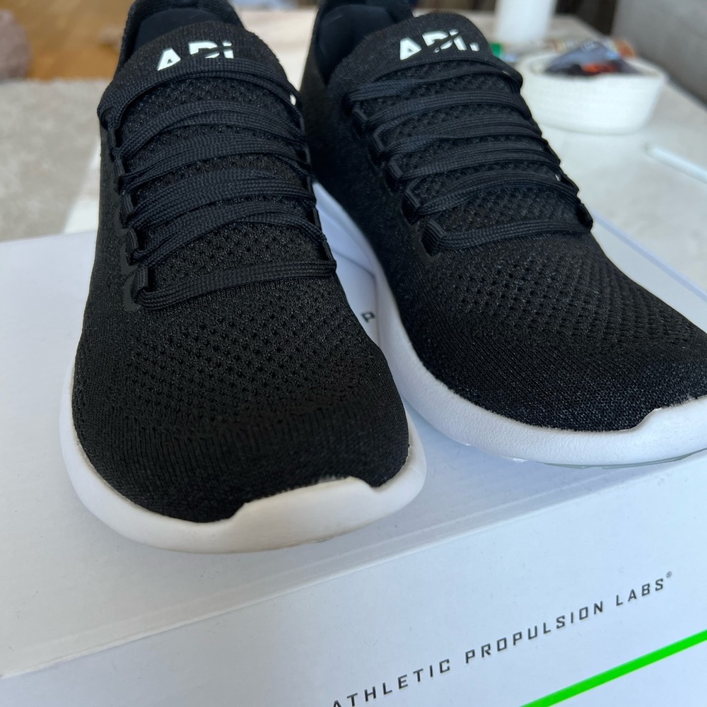 NEW APL Womens Techloom Breeze- size 8.5